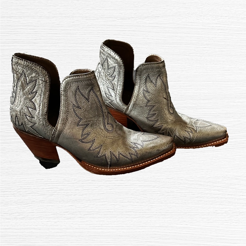 Ariat Dixon half Cab Metallic Silver boots